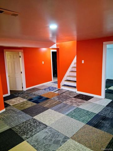 23884 Rutland Avenue, Southfield, MI 48075