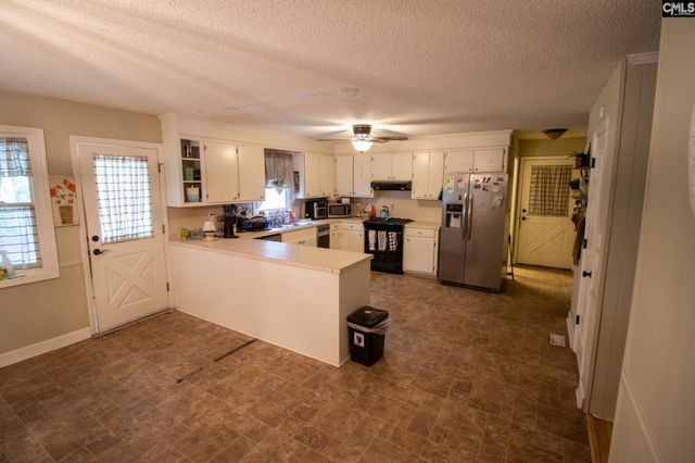 125 Robin Forest Drive, West Columbia, SC 29170
