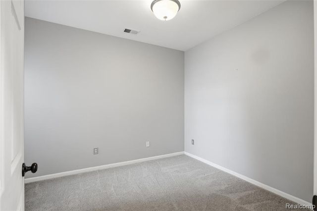 526 Red Oak Court, Walled Lake, MI 48390