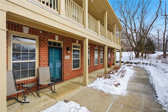 526 Red Oak Court, Walled Lake, MI 48390