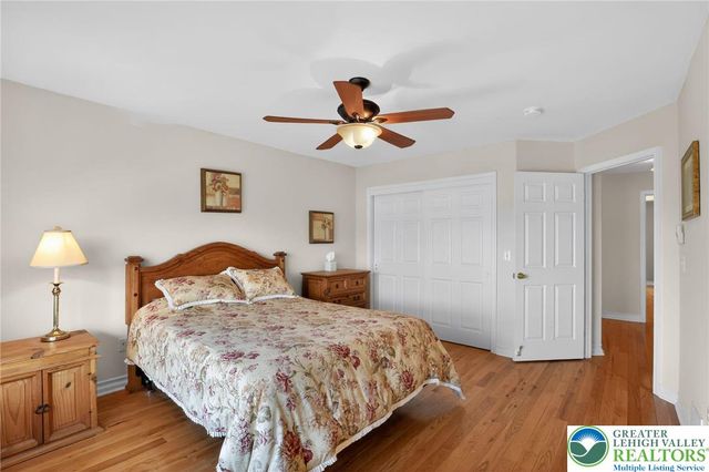 186 Oakmont Court, Williams Twp, PA 18042