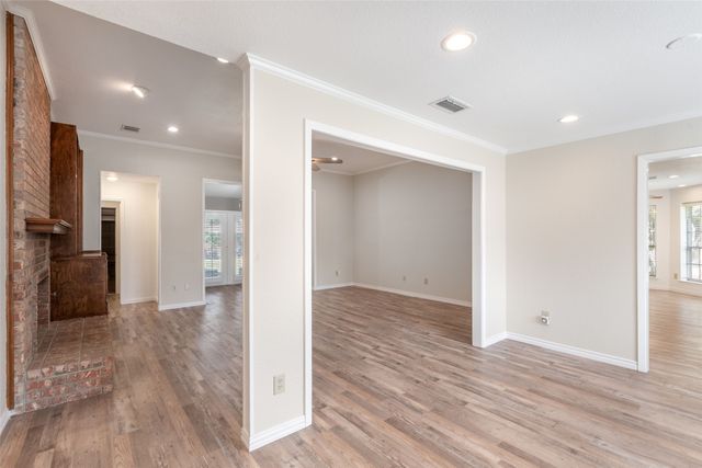 409 Doral Place, Garland, TX 75043