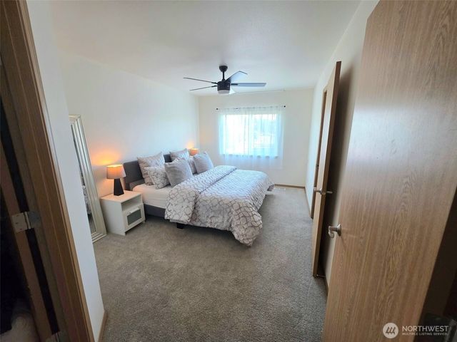 9001 174th Street Court E, Puyallup, WA 98375