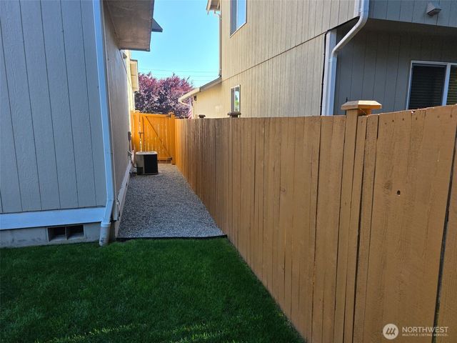 9001 174th Street Court E, Puyallup, WA 98375