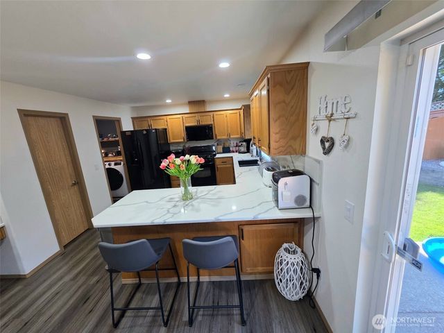 9001 174th Street Court E, Puyallup, WA 98375