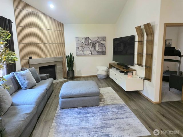 9001 174th Street Court E, Puyallup, WA 98375