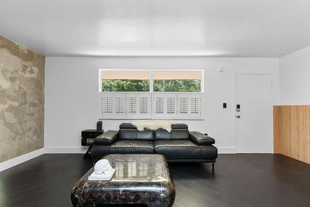 651 NE 60th St 22, Miami, FL 33137