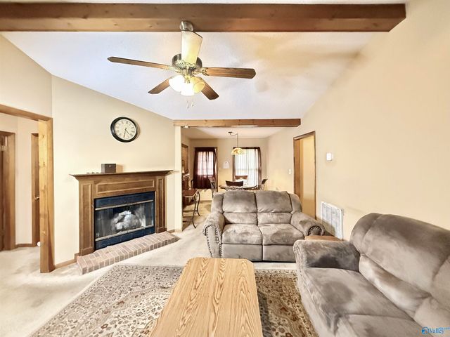 2010 Rosewood Drive NW, Huntsville, AL 35810