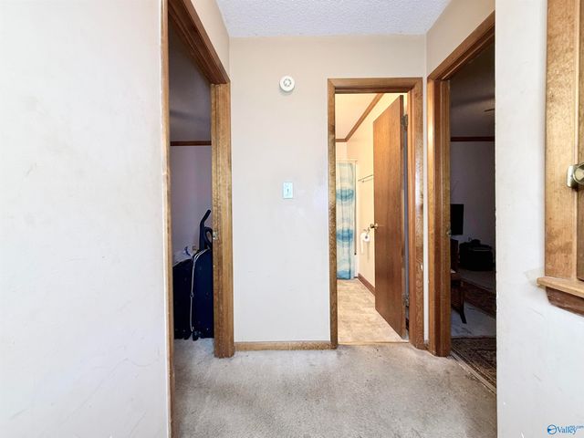 2010 Rosewood Drive NW, Huntsville, AL 35810