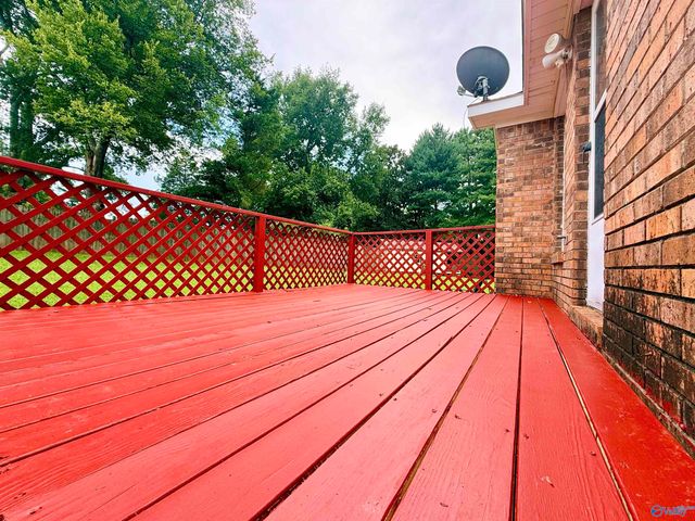 2010 Rosewood Drive NW, Huntsville, AL 35810
