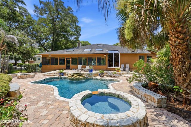 1978 BRISTA DE MAR Circle, Atlantic Beach, FL 32233