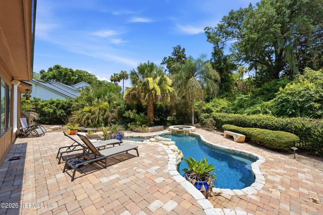 1978 BRISTA DE MAR Circle, Atlantic Beach, FL 32233