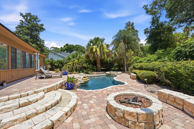 1978 BRISTA DE MAR Circle, Atlantic Beach, FL 32233