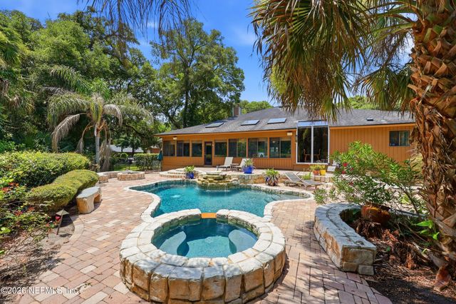 1978 BRISTA DE MAR Circle, Atlantic Beach, FL 32233