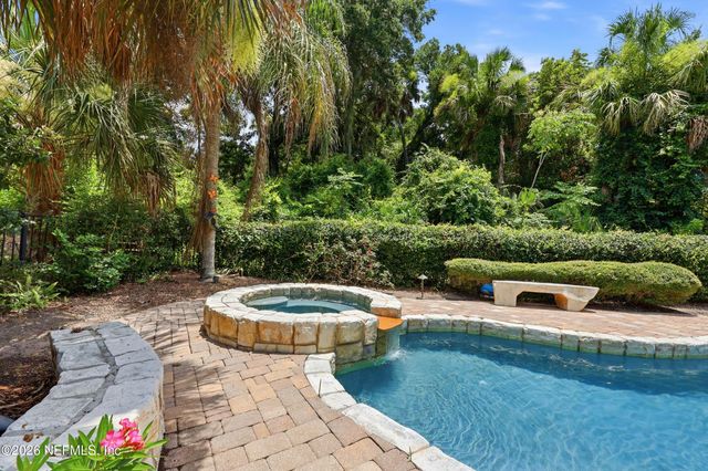 1978 BRISTA DE MAR Circle, Atlantic Beach, FL 32233