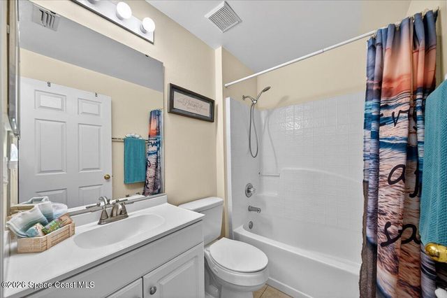 1576 Vista Lake Circle, Melbourne, FL 32904