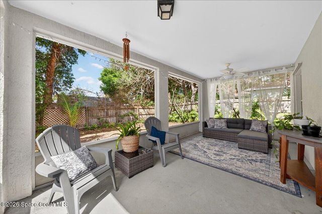 1576 Vista Lake Circle, Melbourne, FL 32904