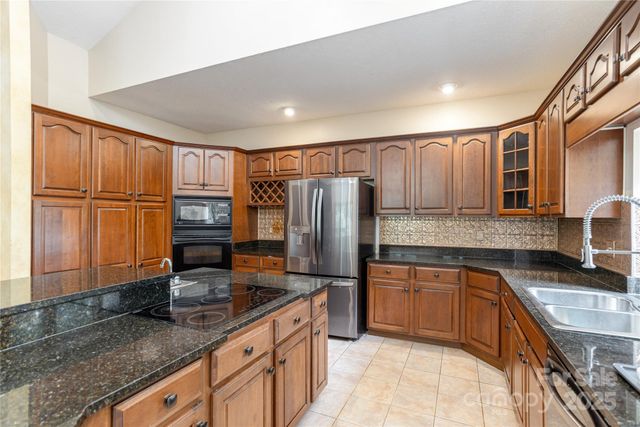 19 Timber Park Drive, Black Mountain, NC 28711