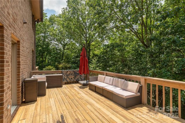 19 Timber Park Drive, Black Mountain, NC 28711