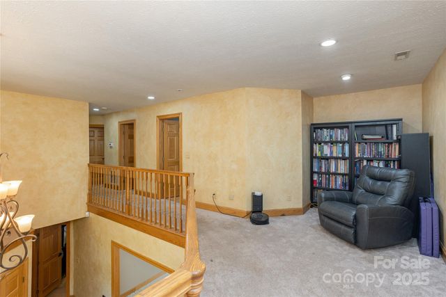 19 Timber Park Drive, Black Mountain, NC 28711