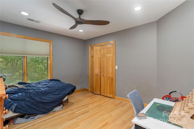 19 Timber Park Drive, Black Mountain, NC 28711
