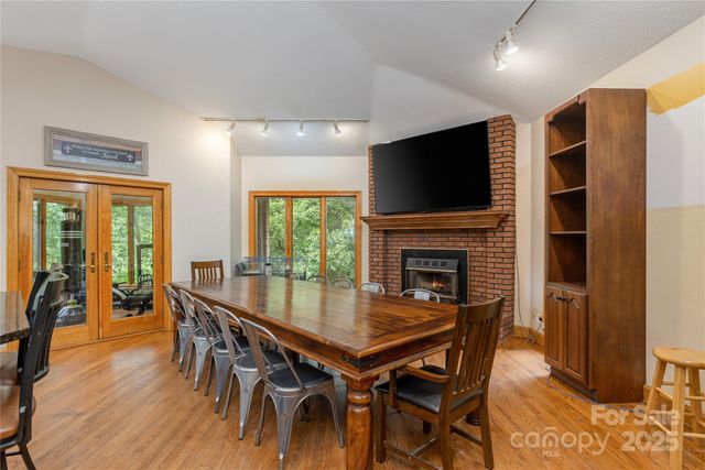 19 Timber Park Drive, Black Mountain, NC 28711