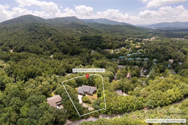 19 Timber Park Drive, Black Mountain, NC 28711