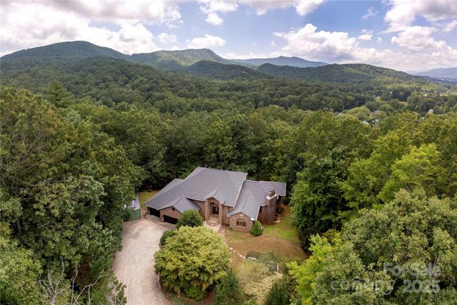 19 Timber Park Drive, Black Mountain, NC 28711