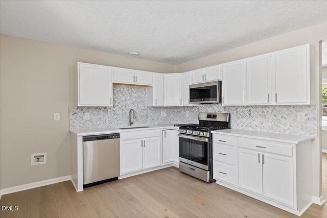 102 Queen Guenevere Trail, Garner, NC 27529