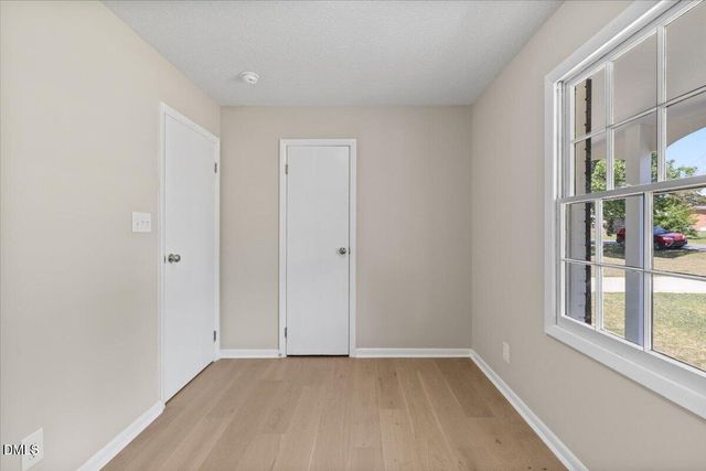 102 Queen Guenevere Trail, Garner, NC 27529