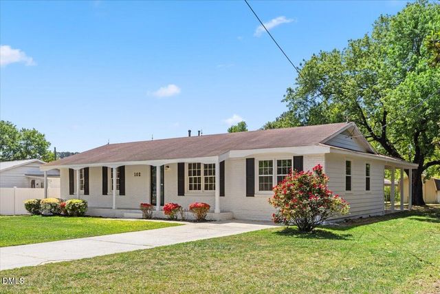 102 Queen Guenevere Trail, Garner, NC 27529