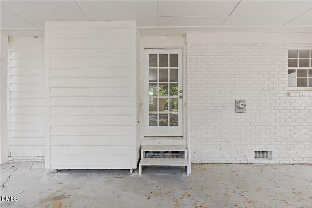 102 Queen Guenevere Trail, Garner, NC 27529