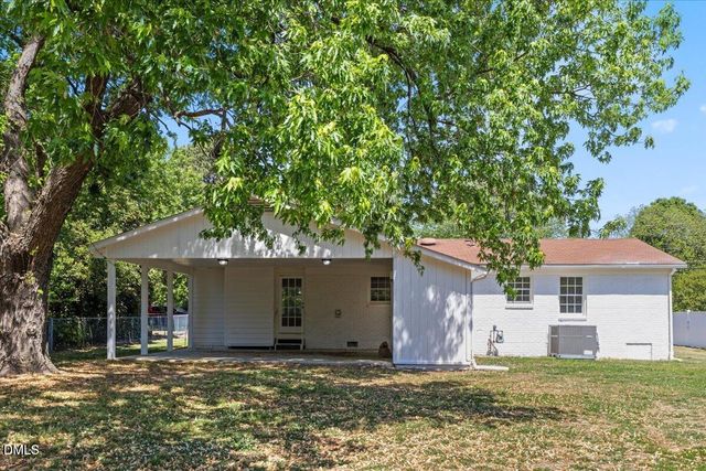 102 Queen Guenevere Trail, Garner, NC 27529