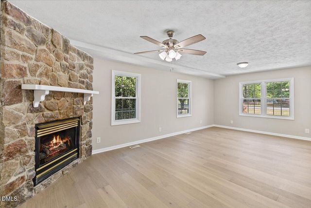 102 Queen Guenevere Trail, Garner, NC 27529