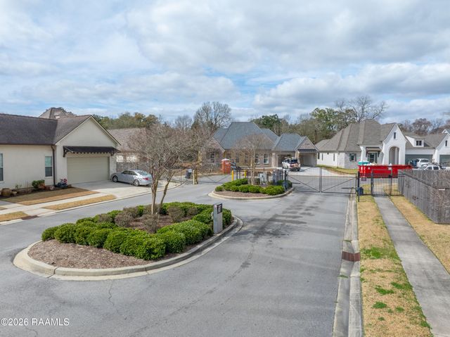 100 Fallow Lane, Broussard, LA 70518