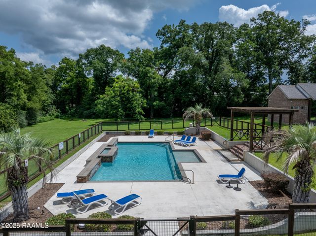 100 Fallow Lane, Broussard, LA 70518