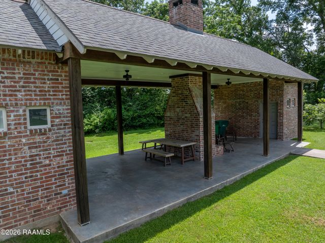 100 Fallow Lane, Broussard, LA 70518