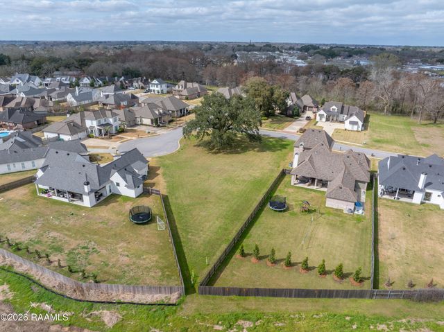 100 Fallow Lane, Broussard, LA 70518