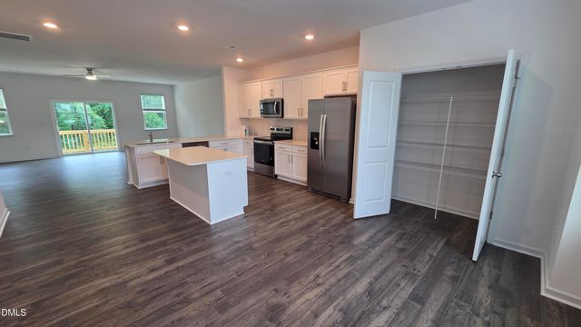 803 Lucky Clover Way, Fuquay Varina, NC 27526