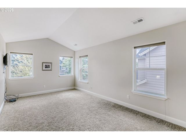 21533 Sw SUSAN Ln, Beaverton, OR 97003