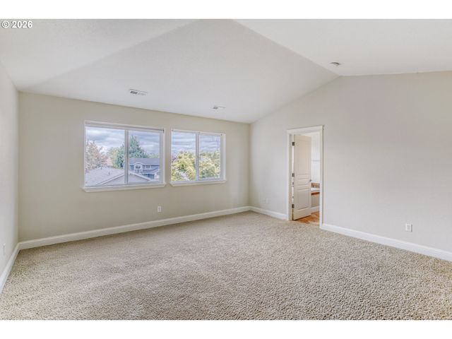 21533 Sw SUSAN Ln, Beaverton, OR 97003