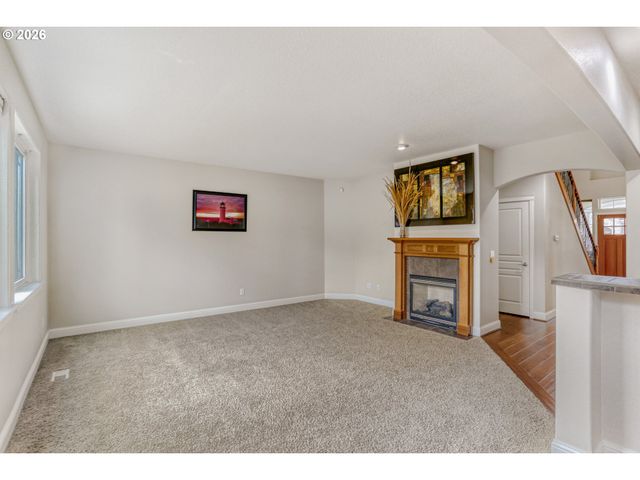 21533 Sw SUSAN Ln, Beaverton, OR 97003