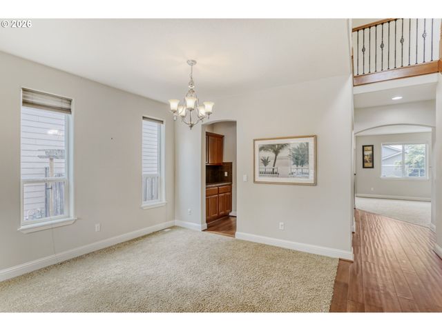 21533 Sw SUSAN Ln, Beaverton, OR 97003