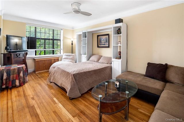 2 Westchester Avenue 2N, White Plains, NY 10601