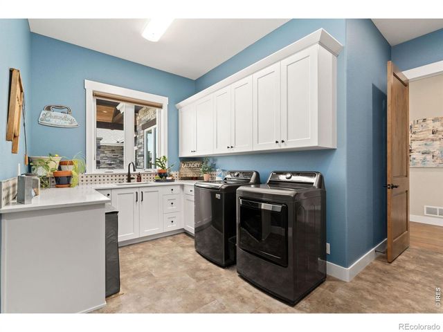 3324 Fox Crossing Place, Loveland, CO 80537
