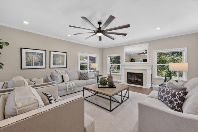6870 Leibinger Ln, Granite Bay, CA 95746