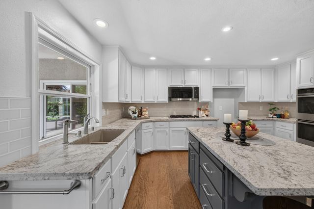 6870 Leibinger Ln, Granite Bay, CA 95746