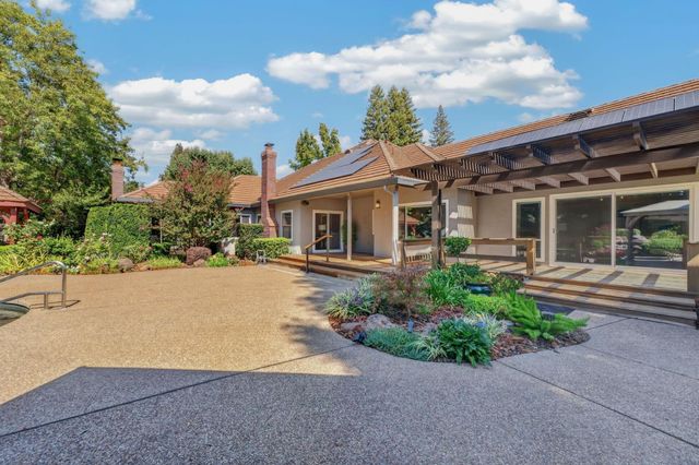 6870 Leibinger Ln, Granite Bay, CA 95746