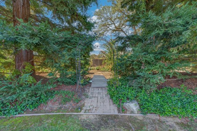 6870 Leibinger Ln, Granite Bay, CA 95746