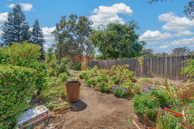 6870 Leibinger Ln, Granite Bay, CA 95746